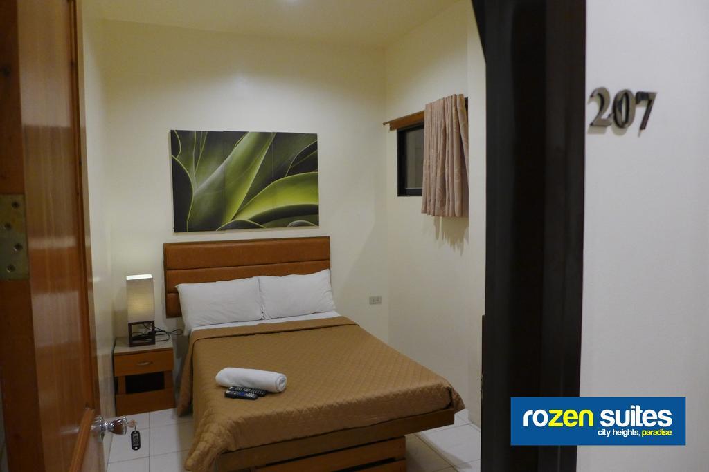 Rozen Suites Paradise General Santos City Buitenkant foto
