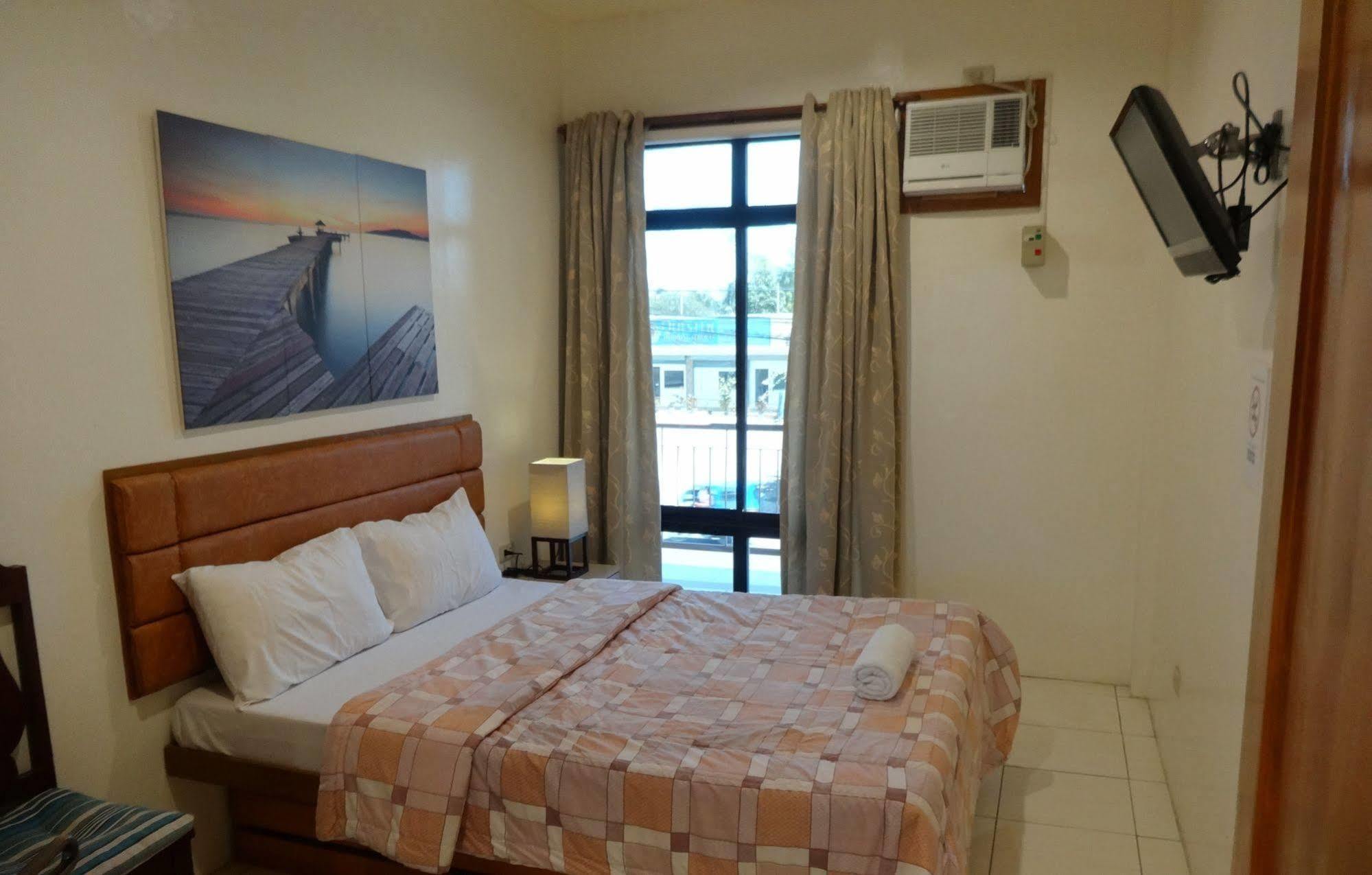 Rozen Suites Paradise General Santos City Buitenkant foto