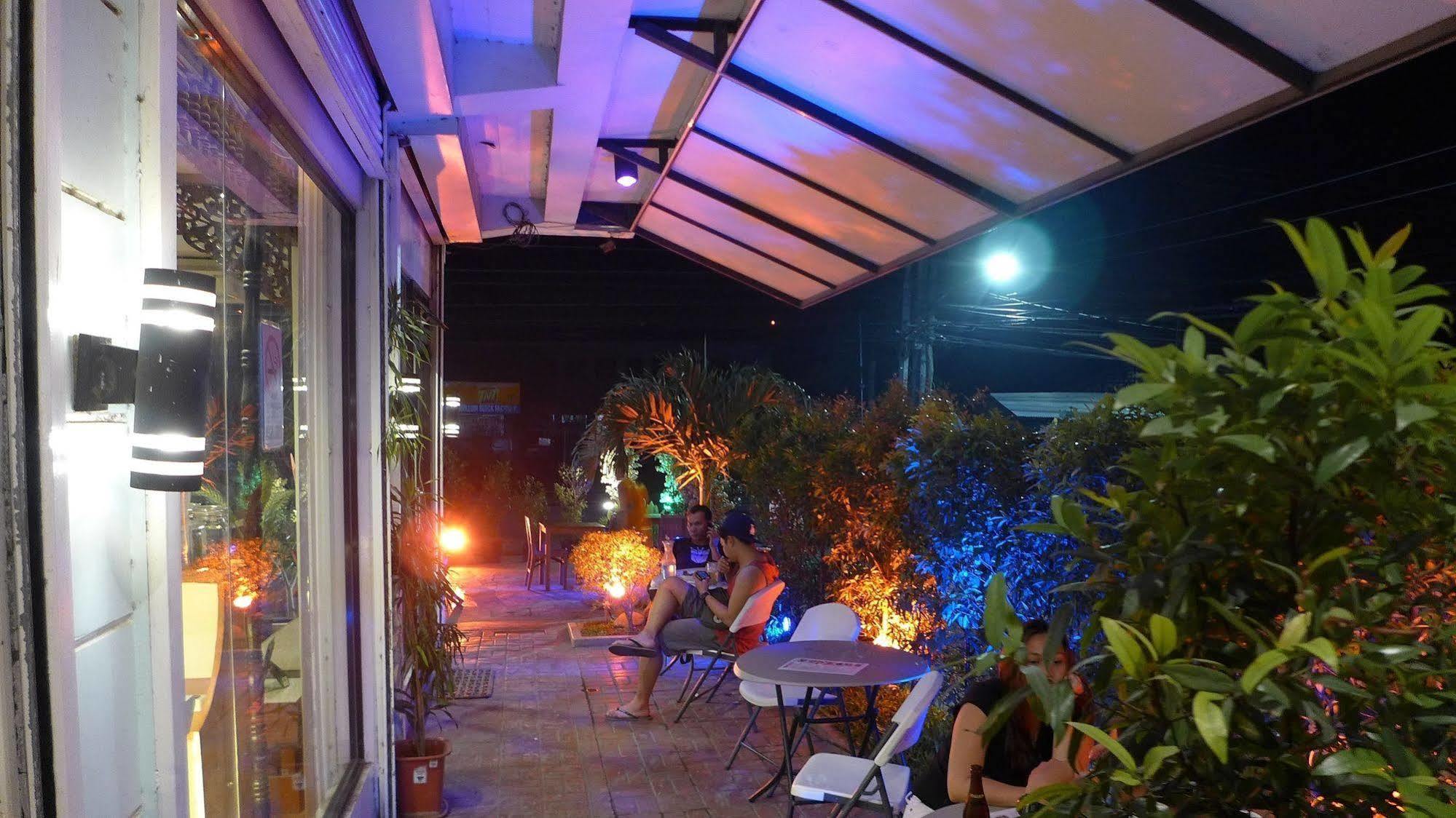 Rozen Suites Paradise General Santos City Buitenkant foto