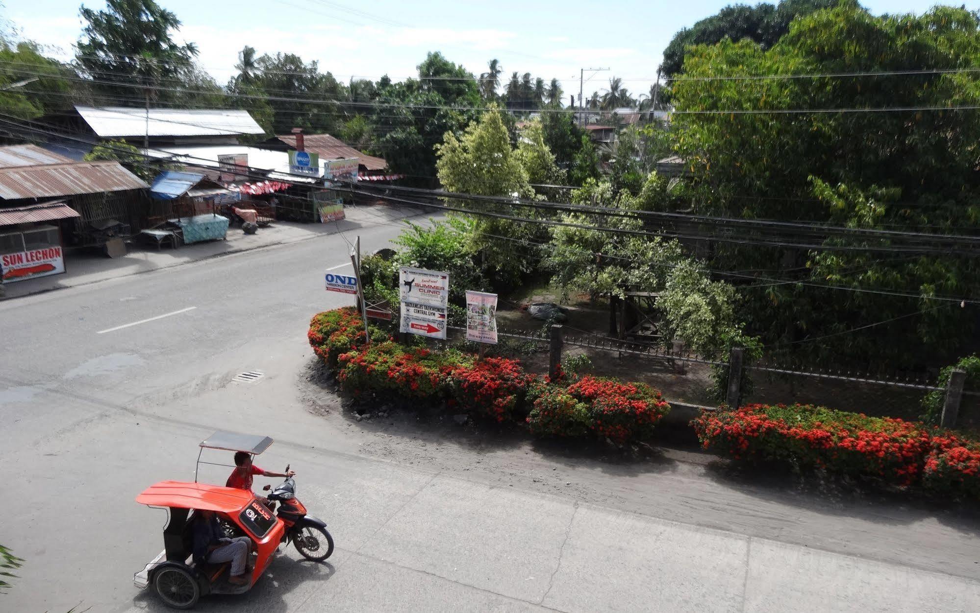 Rozen Suites Paradise General Santos City Buitenkant foto